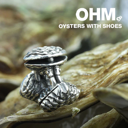 Oysters With Shoes (Retired) - Image 3
