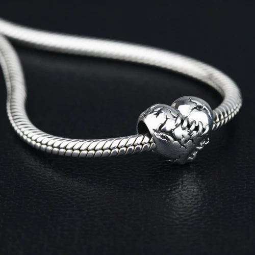Love Hurts - Image 2