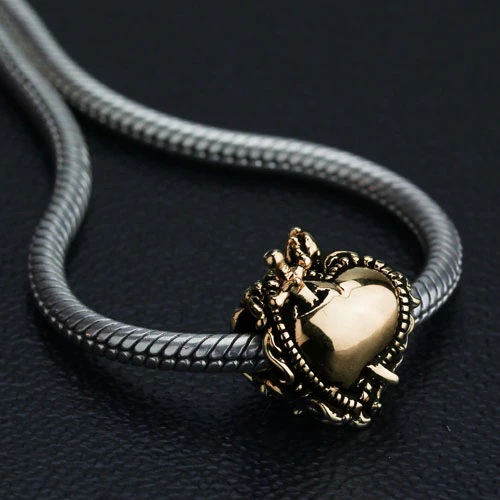 Sacred Heart (18K Gold) - Image 2