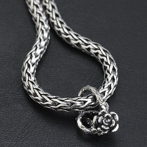 Love Knot - Image 2