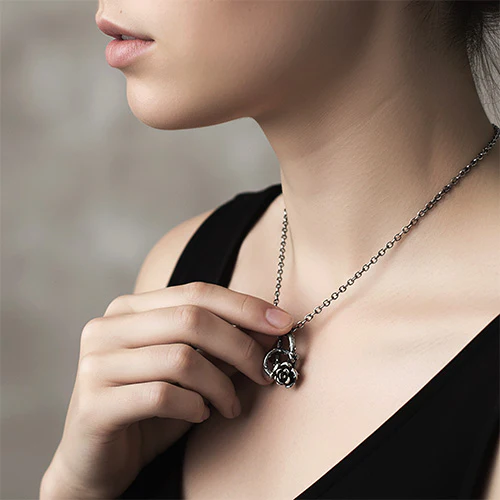 Love Knot Necklace - Image 2