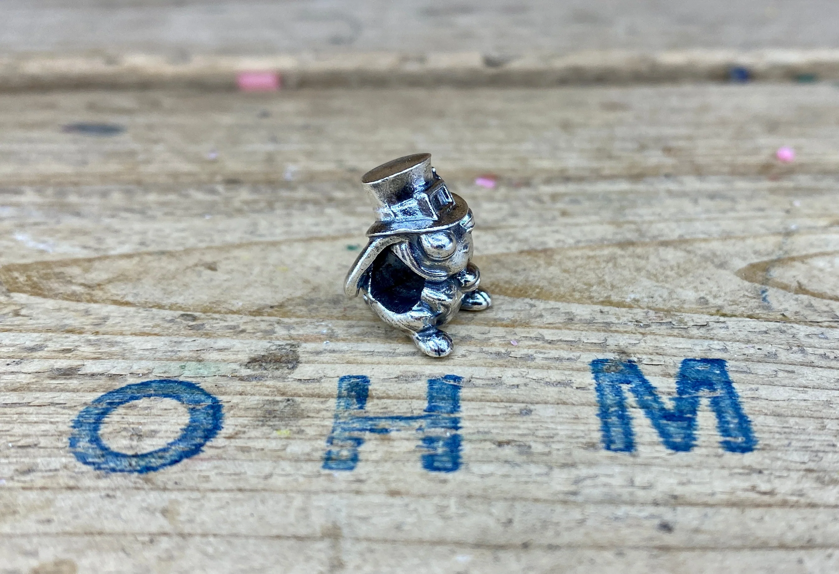 OCTO: Leprechaun Bunny Bead - Image 4