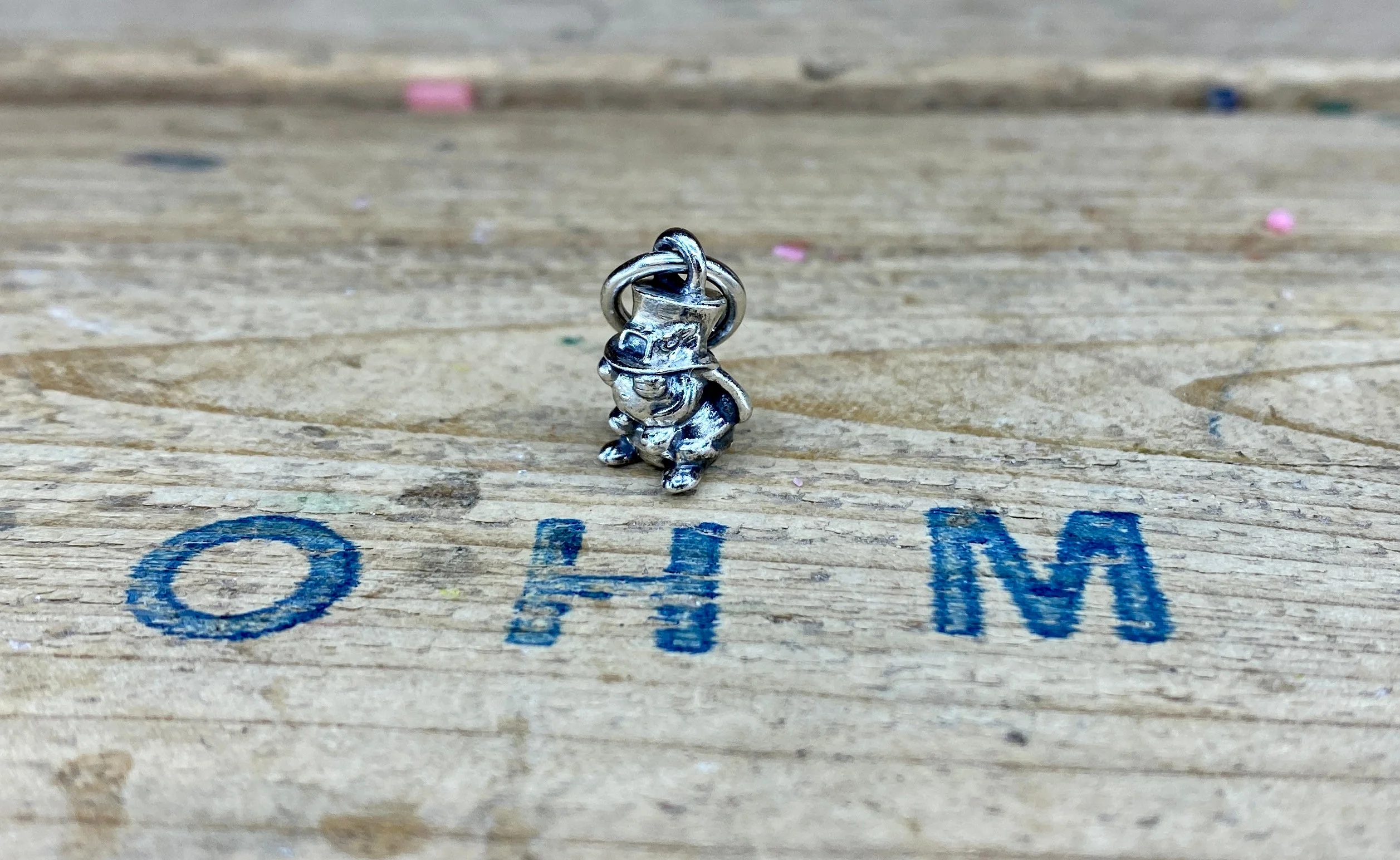 OCTO: Leprechaun Bunny Dangle - Image 3